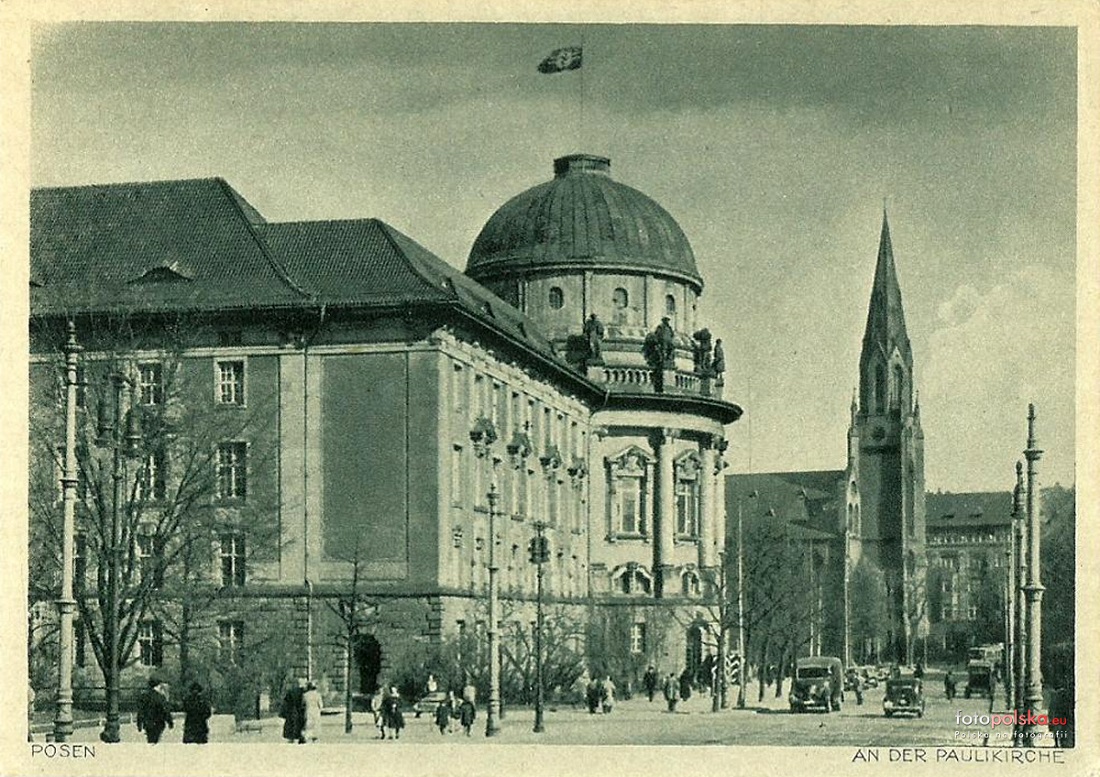 W dzisiejszym Collegium Maius UAM, w czasie drugiej wojny mieściło się Prezydium Policji niemieckiej. Fot. Narodowe Archiwum Cyfrowe. - grafika artykułu