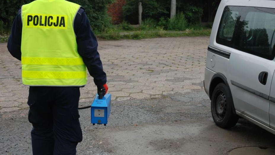 Poznańska policja zostanie wyposażona w Samochód Ekipy Techniki Drogowej i Ekologii (ETDiE). Ze specjalistycznego pojazdu korzystają już funkcjonariusze w innych miastach/fot. KPP Ostrów Wielkopolski