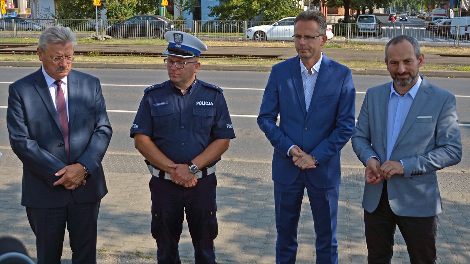 Kolejny etap prac na rondzie Śródka potrwa do końca wakacji