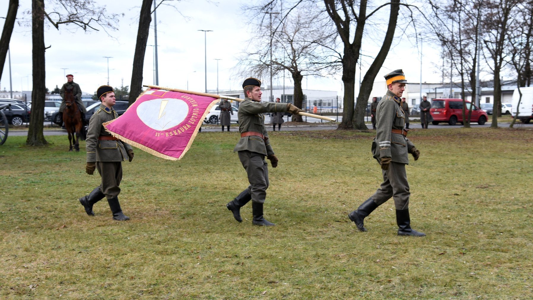 Galeria zdjęć z uroczystości i pikniku z okazji 103. rocznicy zdobycia lotniska Ławica