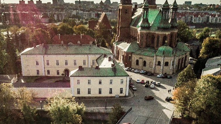 Widok na most Jordana, w tle Katedra Poznańska.