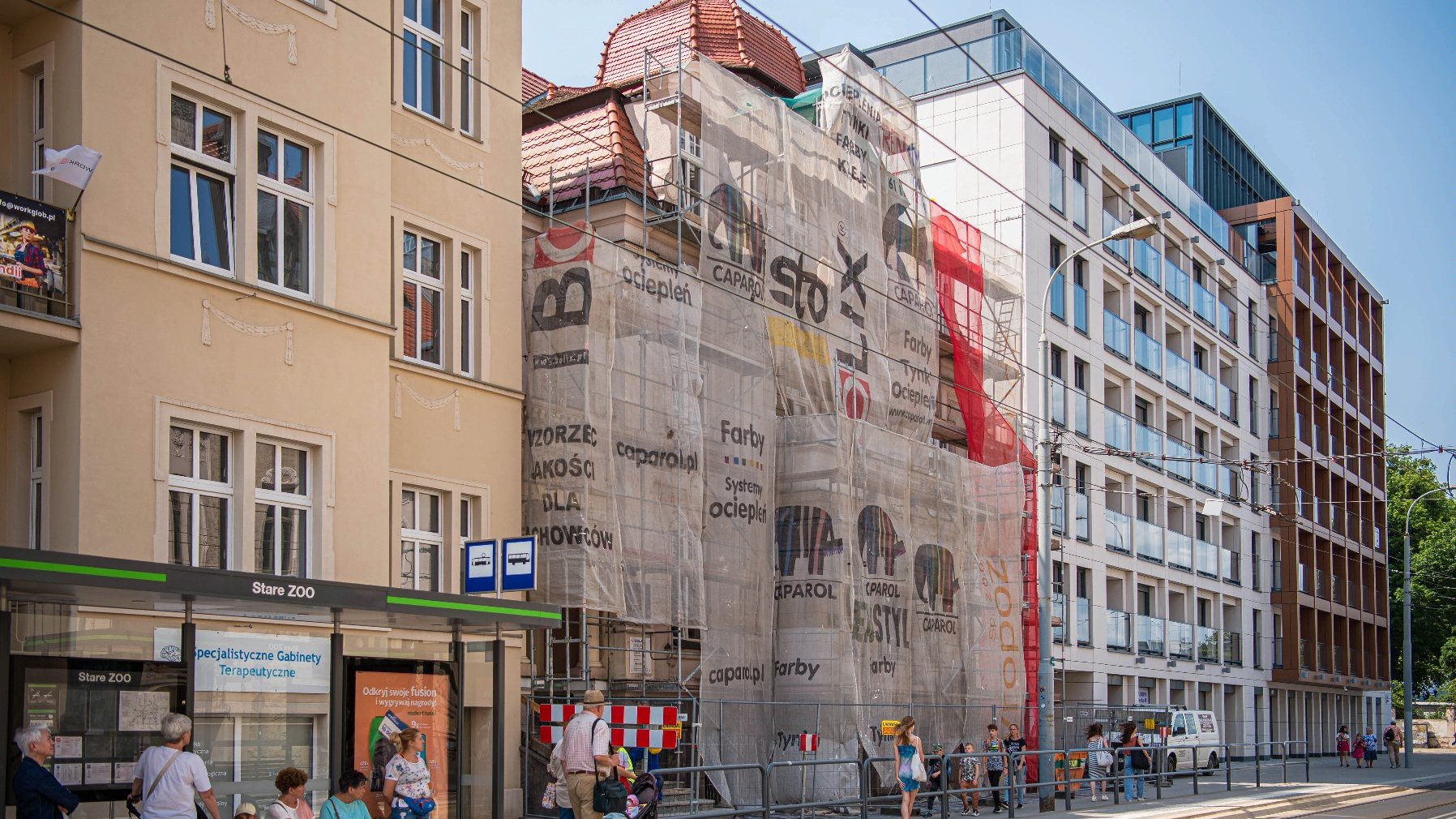 Galeria zdjęć przedstawia elewacje i detale zabytkowych poznańskich kamienic.