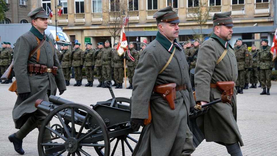 Uroczystości na placu Wolności