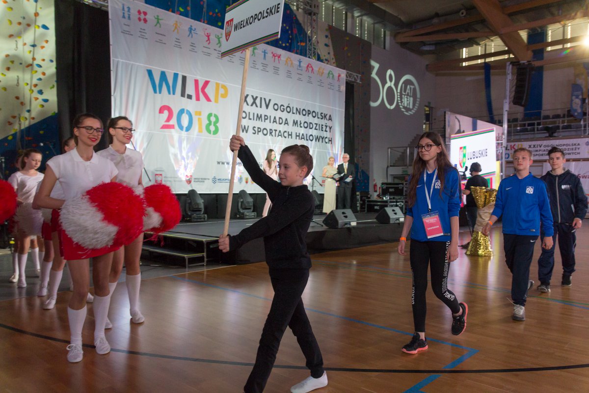 Ogólnopolska Olimpiada Młodzieży w Sportach Halowych 2018, fot. Piotr Rychter - ceremonia otwarcia zawodów - grafika artykułu