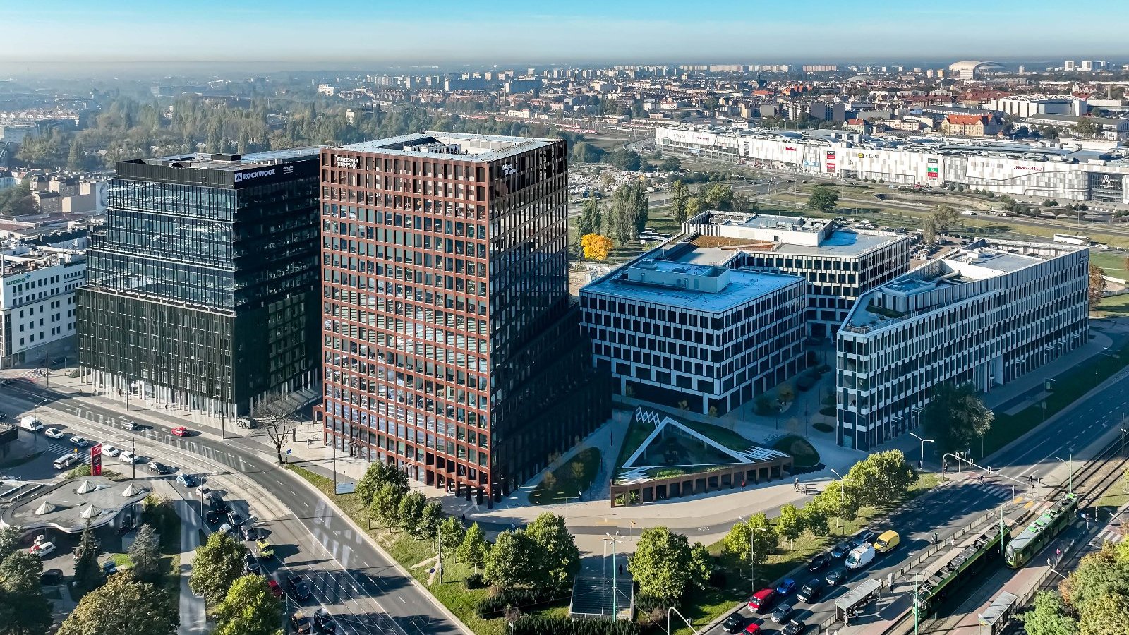 A bird's eye view of the Nowy Rynek office complex. Poznań Główny in the distance.