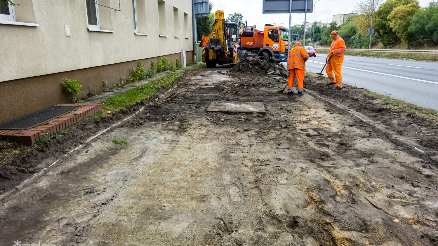 Galeria zdjęć prac na drodze pieszo-rowerowej wzdłuż ul. Witosa