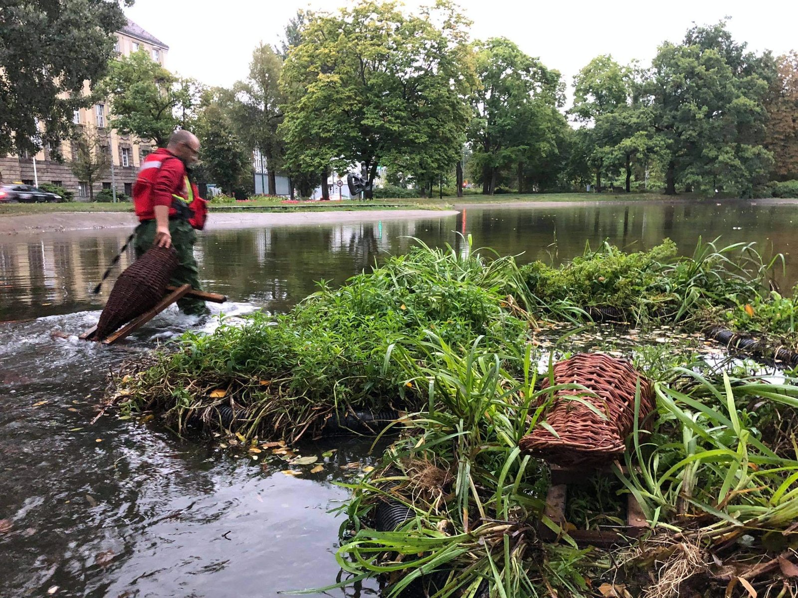 Ogrody Pływające w parku Karola Marcinkowskiego oraz Parku Podolany im. prof. Leszka Bergera (foto: OnWater.pl)