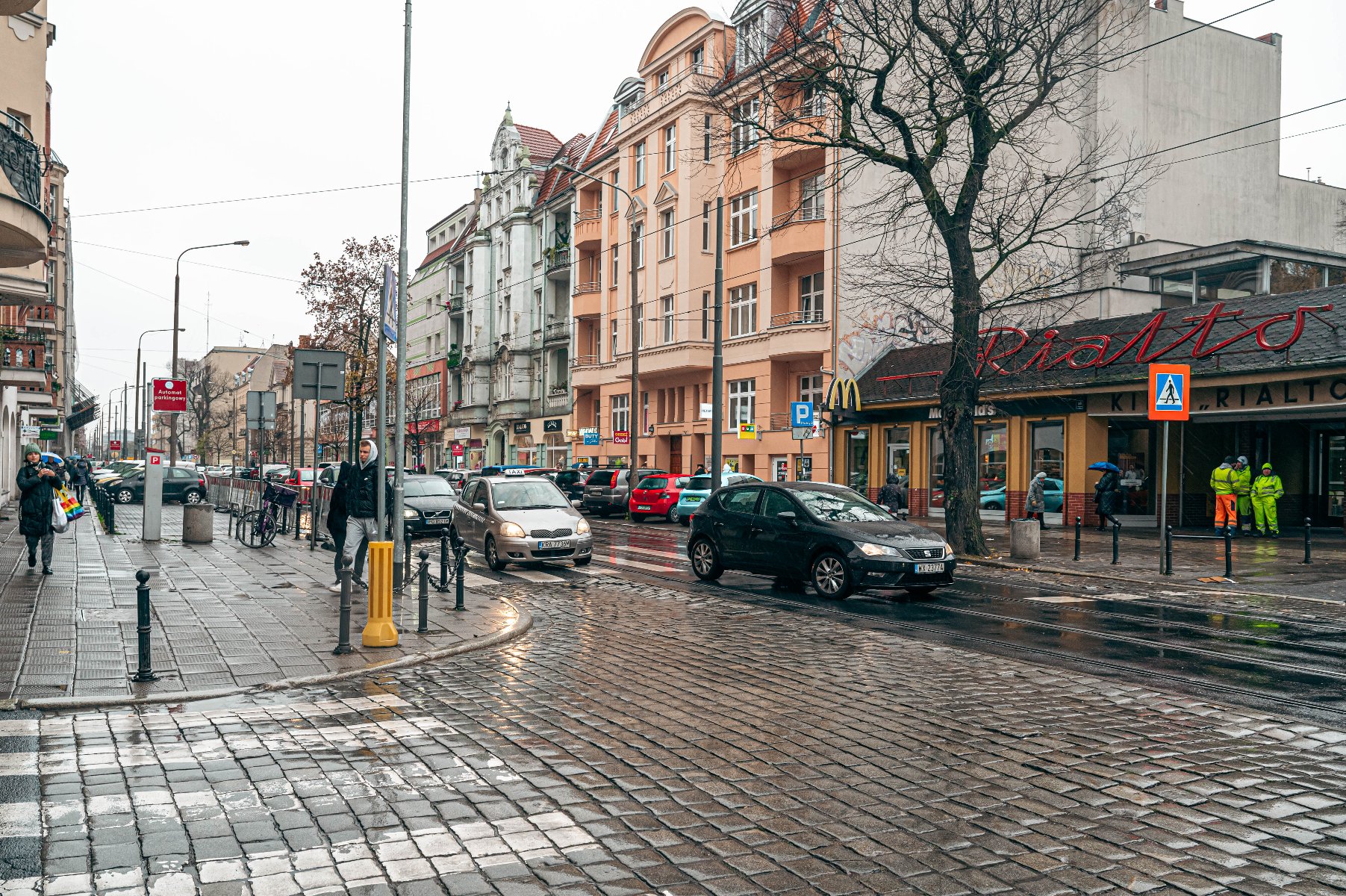 Ulica Dąbrowskiego przed przebudową - grafika artykułu