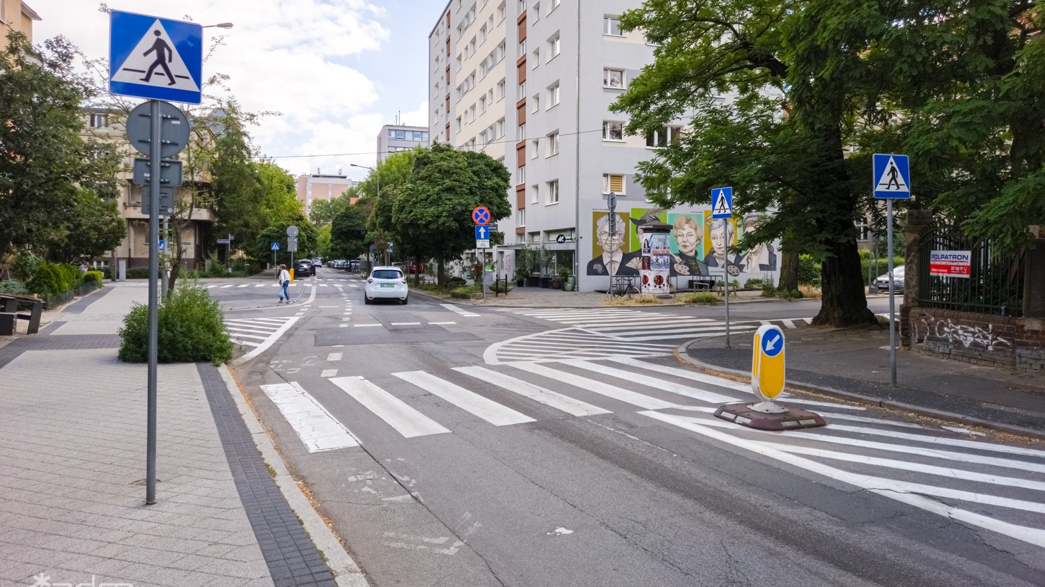 Galeria zdjęć z miejsca przy ul. Sienkiewicza, gdzie pojawi się nowa zieleń