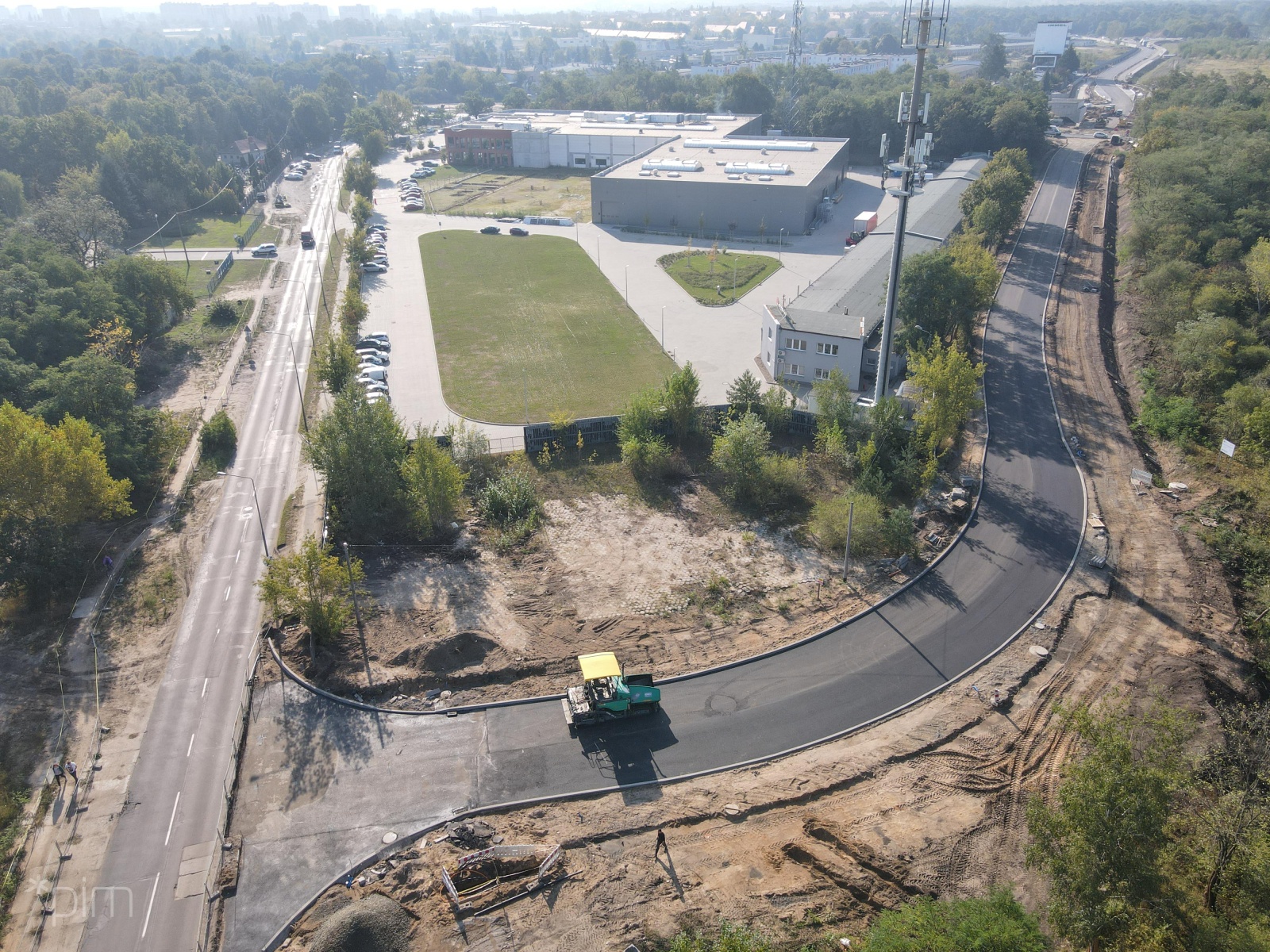 Galeria zdjęć z budowy wiaduktów i układu drogowego w okolicach ulic Lutyckiej i Golęcińskiej - grafika artykułu