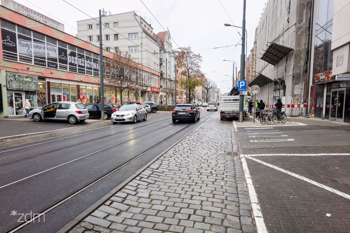 Ulica Dąbrowskiego przed przebudową - grafika artykułu