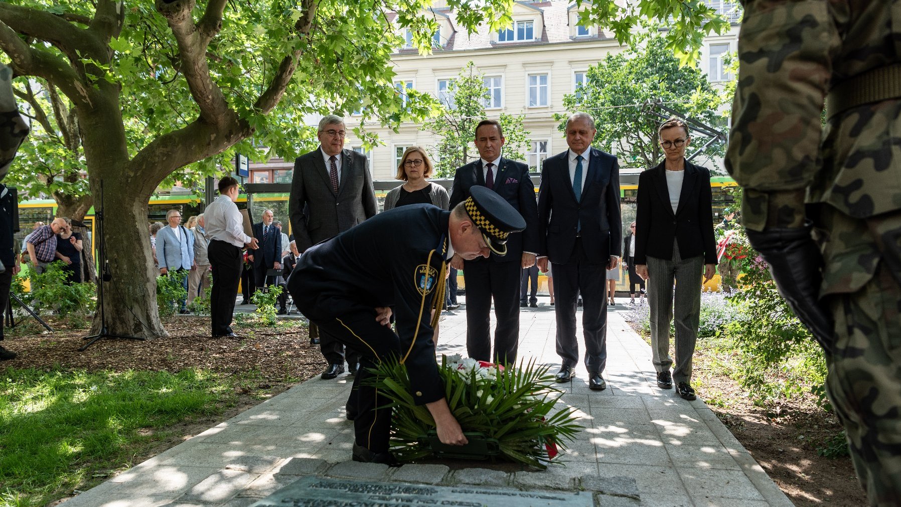 Galeria zdjęć przedstawia obchody Dnia Hołdu i Pamięci Ofiar Reżimu Komunistycznego.