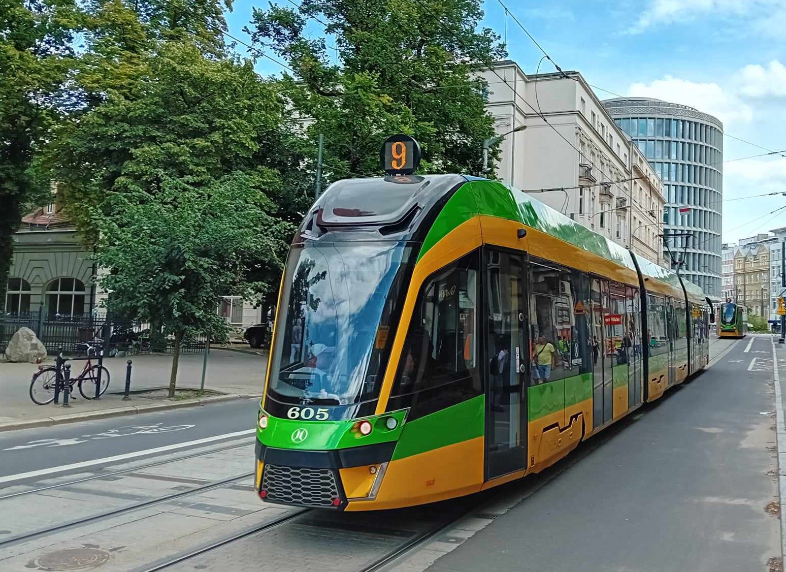 Tramwaj linii nr 9 - grafika artykułu