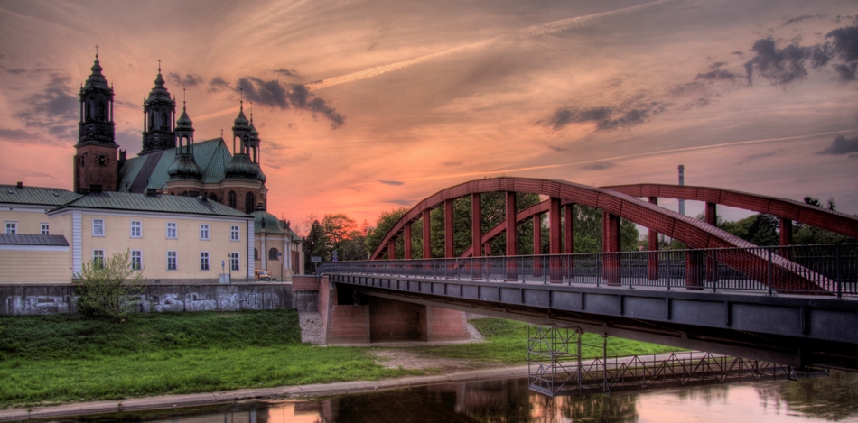 widok na Ostrów Tumski od strony Cybiny