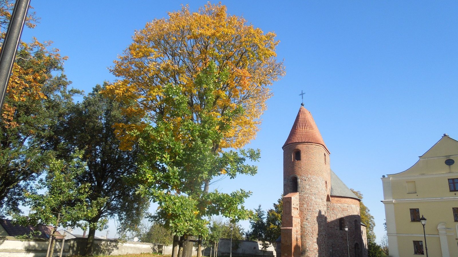 Rotunda Świętego Prokopa, kościół z kamienia