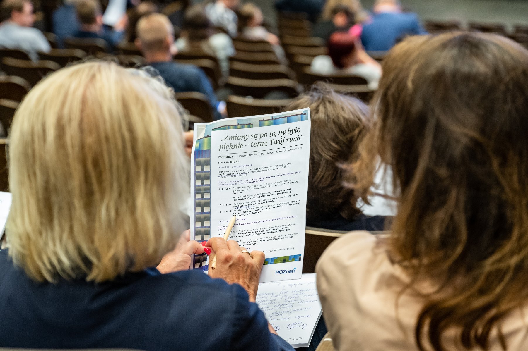 Uczestnicy konferencji_1 - grafika artykułu