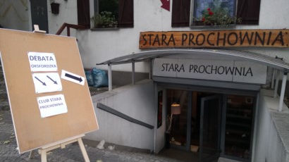 Debata oksfordzka, wejście od Starej Prochowni, 30.09.2021 r., fot. Urszula Filimon-Kucharska