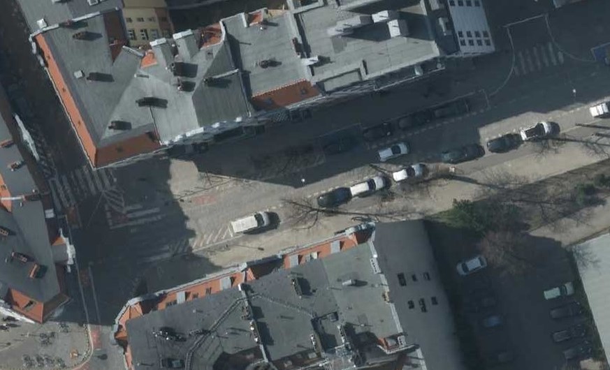 fragment ulicy z mapy geodezyjnej widok z lotu ptaka - grafika artykułu
