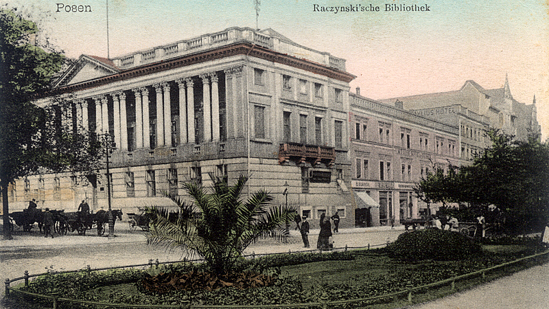 Biblioteka Raczyńskich na pocztówce z 1900 - 1918 r. fot. ze zbiorów Biblioteki Raczyńskich