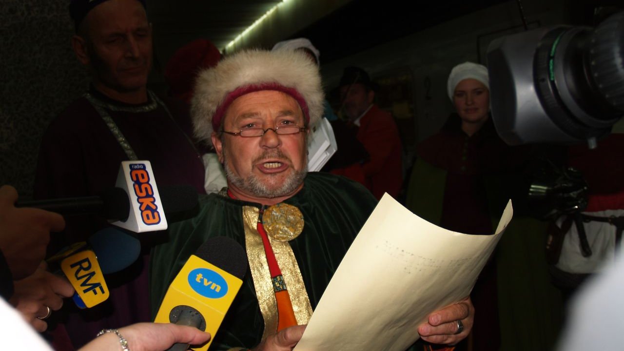 odczytanie petycji na Dworcu Centarlnym w Warszawie