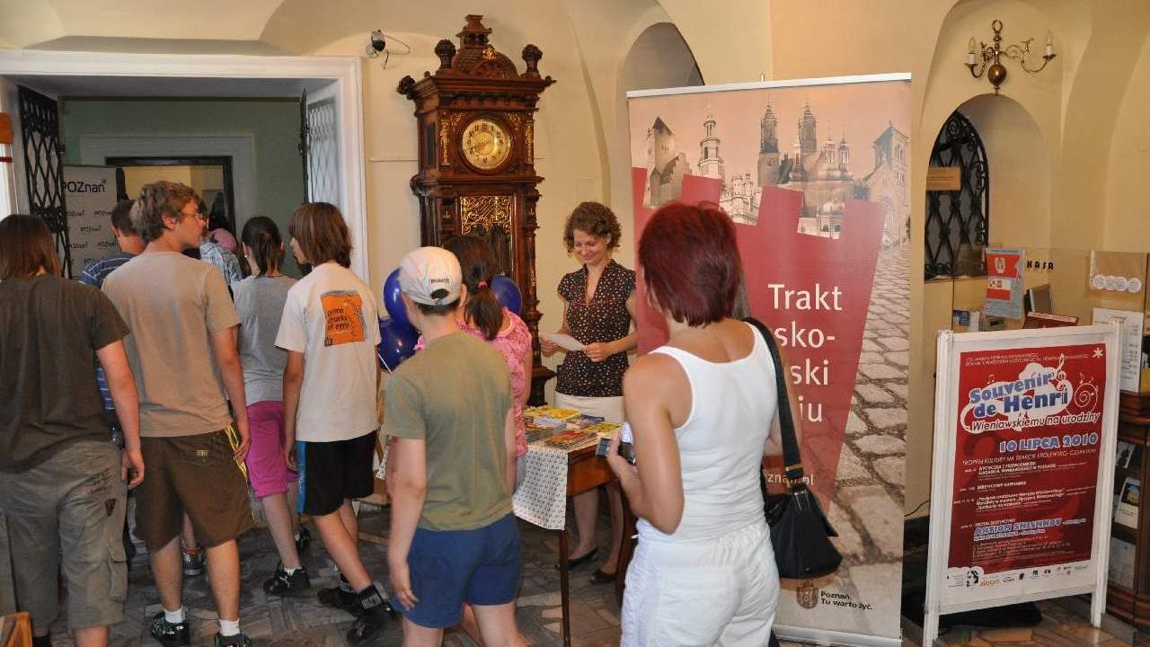 W muzeum Instrumentów Muzycznych