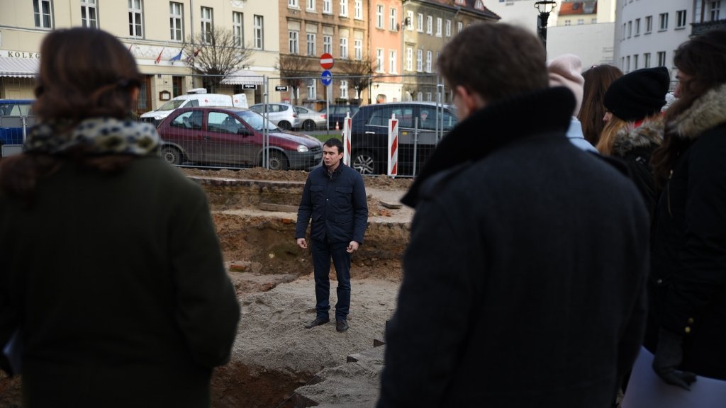 Warsztaty HISTORIA PLACU Z KOLGIATĄ W TLE! Foto: by Jędrzej Franek