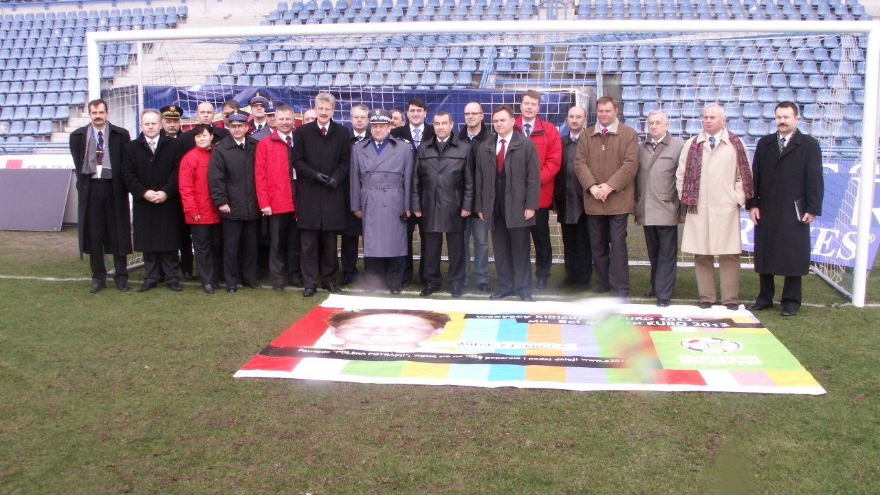 Wspólne zdjęcie na stadionie