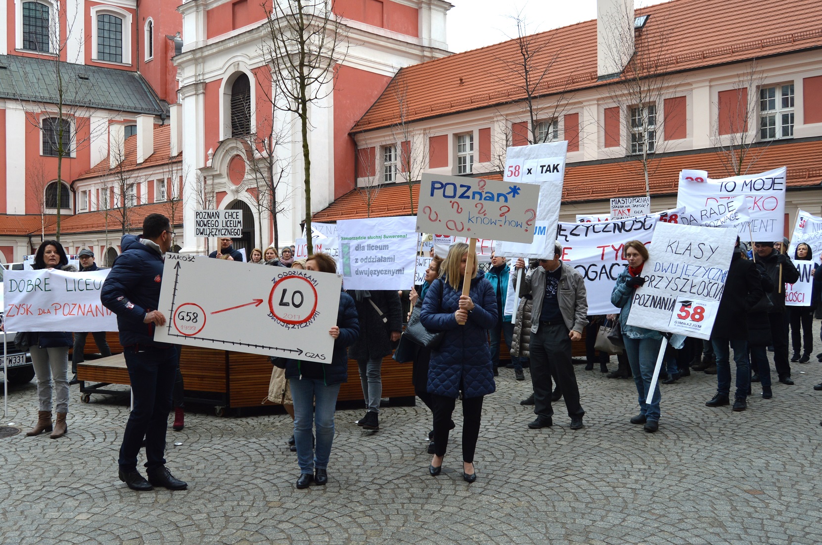 Protest w sprawie Gimnazjum nr 58 - grafika artykułu