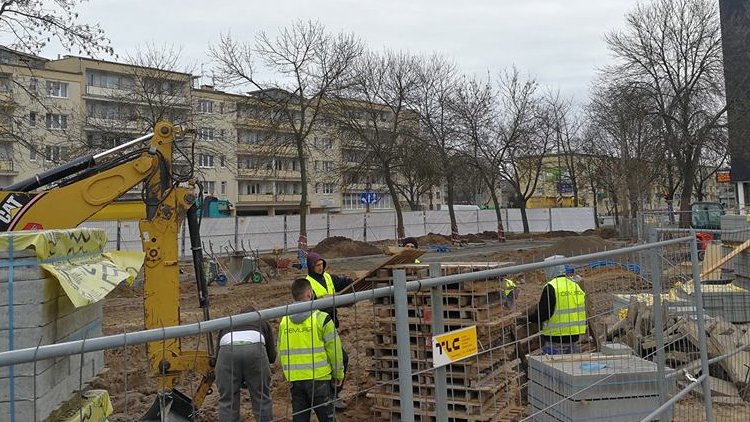 Ruszyły prace na targowisku Świt