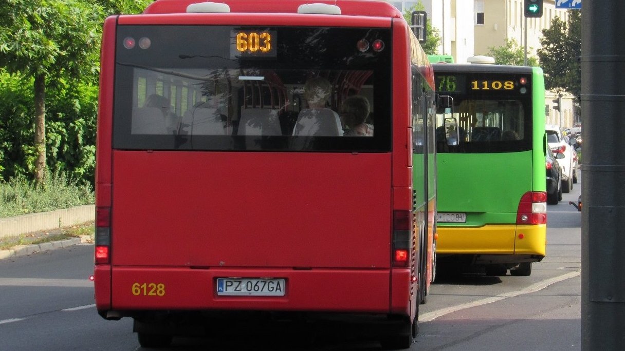 Zaktualizowano przystanek końcowy dla linii nr 603 w Poznaniu z placu Bernardyńskiego na przystanek Garbary