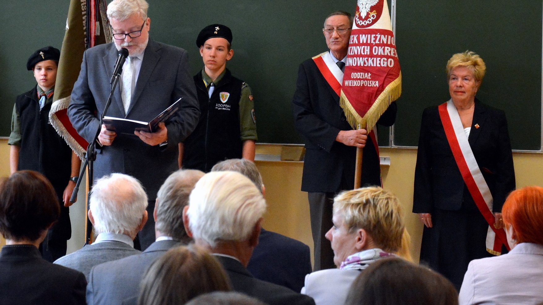 Uroczystości rozpoczęły się w Zespole Szkół Gimnazjalno-Licealnych