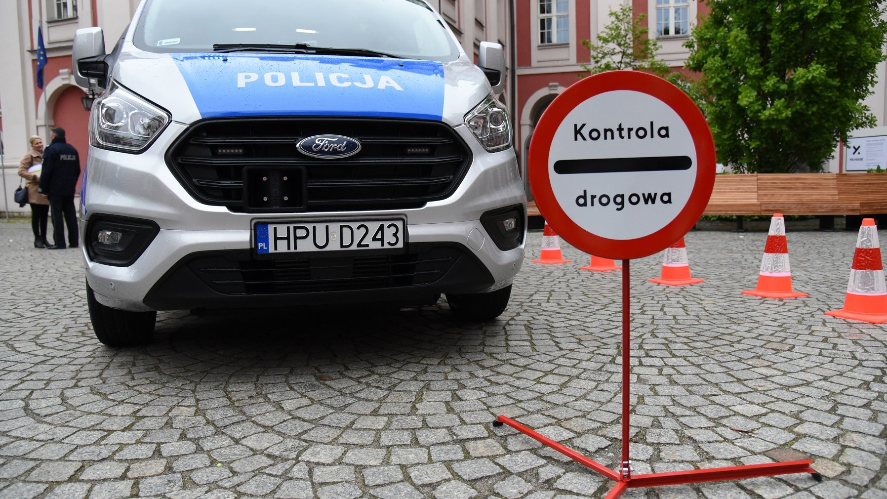 Nowy samochód Miasto Poznań dofinansowało kwotą 150 tys. zł, drugie tyle dołożyła Komenda Główna Policji