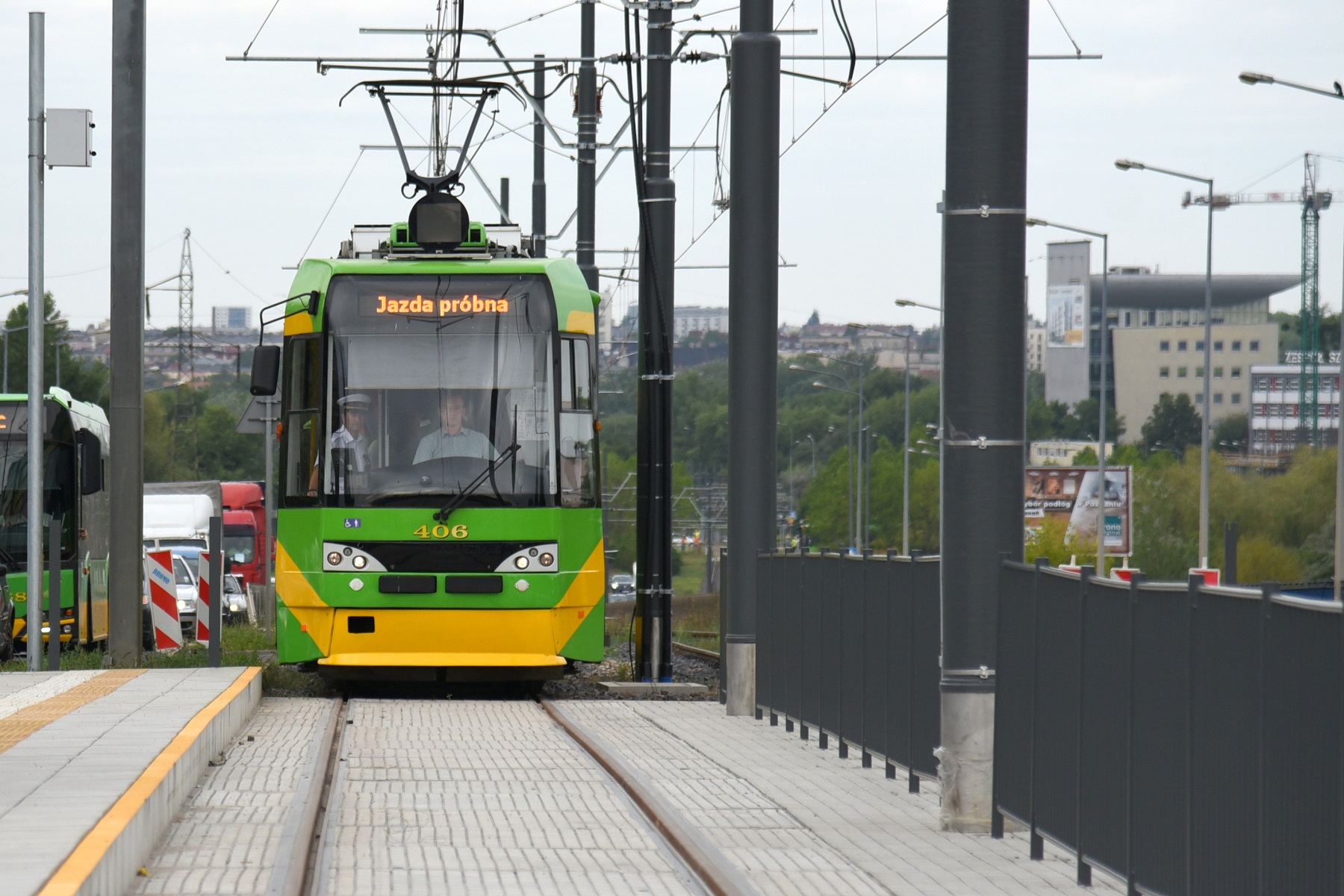 Po raz pierwszy testowano sygnalizację świetlną na rondzie z udziałem tramwajów - grafika artykułu