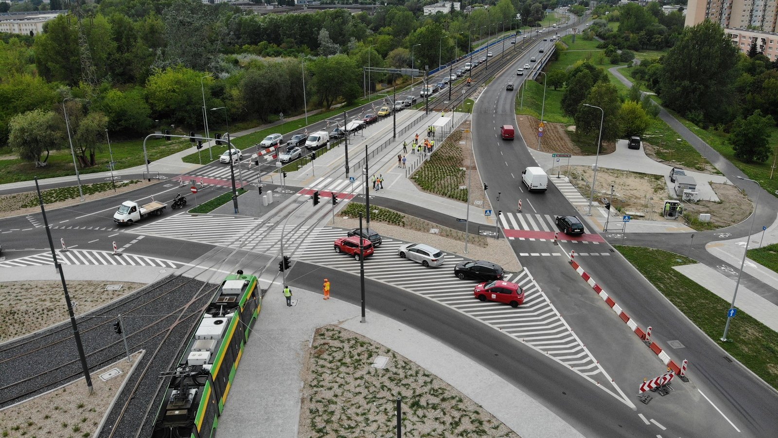 Po raz pierwszy testowano sygnalizację świetlną na rondzie z udziałem tramwajów/ fot. PIM