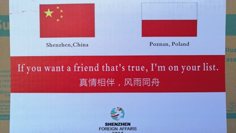 Partnerskie miasto Shenzhen przysłało do Poznania maseczki