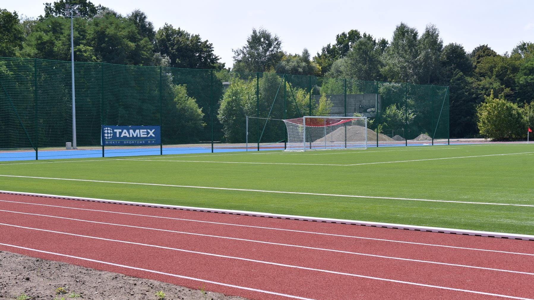 Zdjęcie przedstawia nowy stadion na Golęcinie