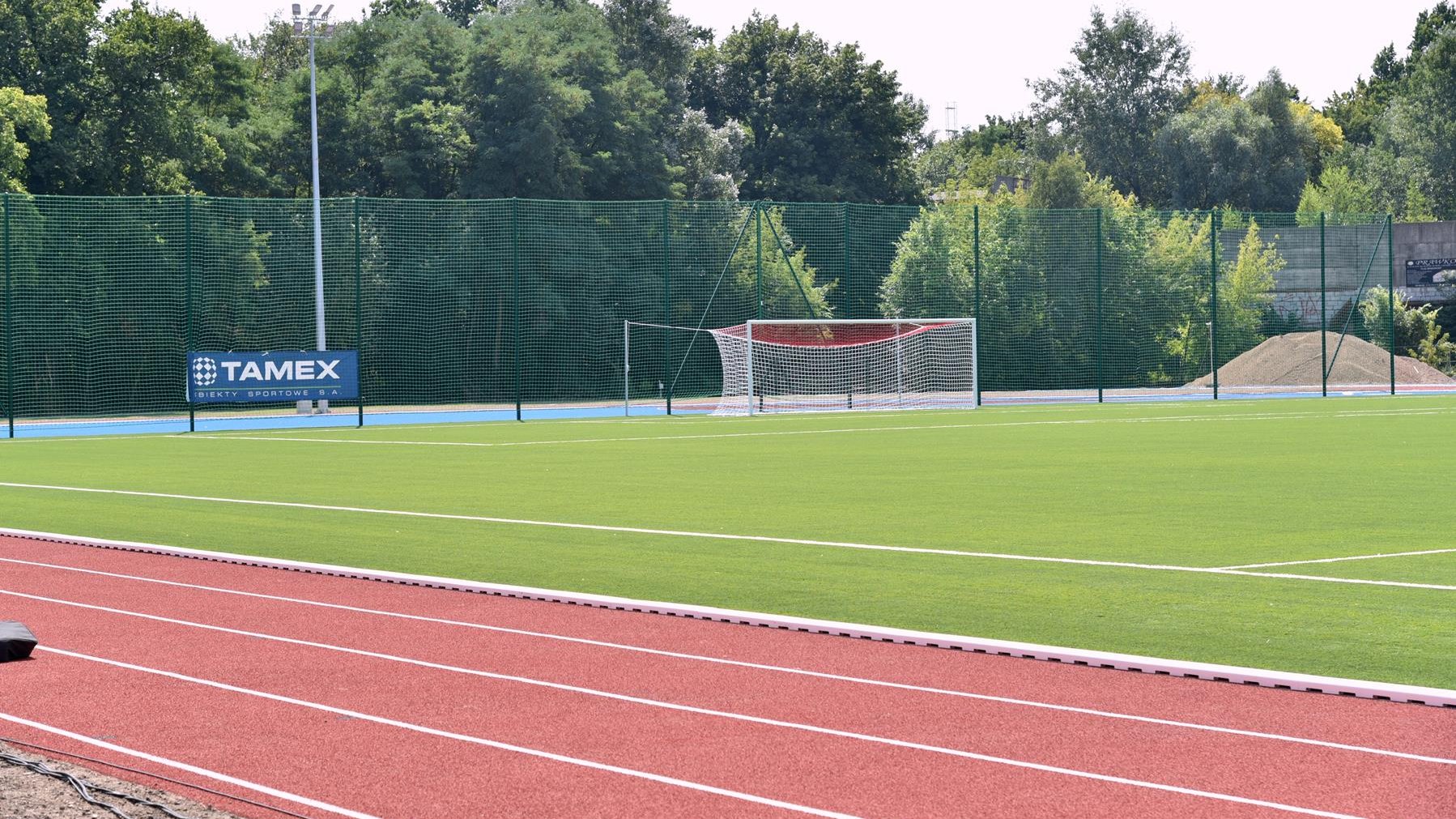 Zdjęcia przedstawia nowy stadion na Golęcinie