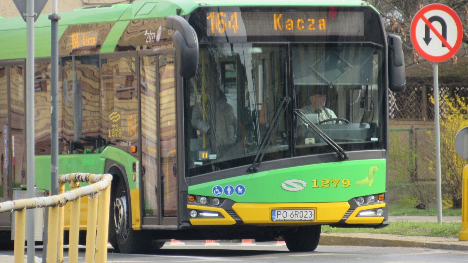 Autobus linii 164