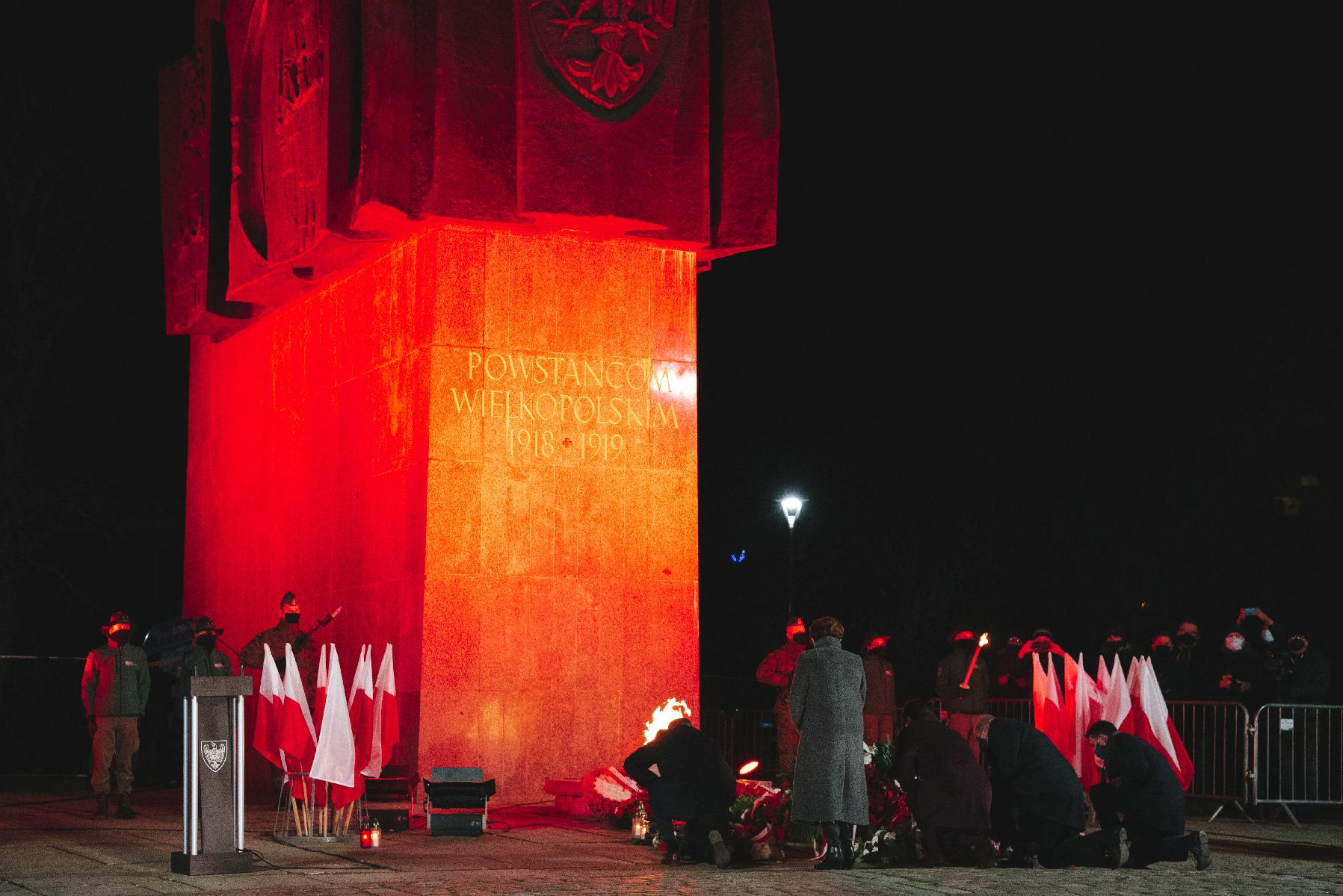 Zdjęcie z z uroczystości 102. rocznicy wybuchu Powstania Wielkopolskiego - grafika artykułu