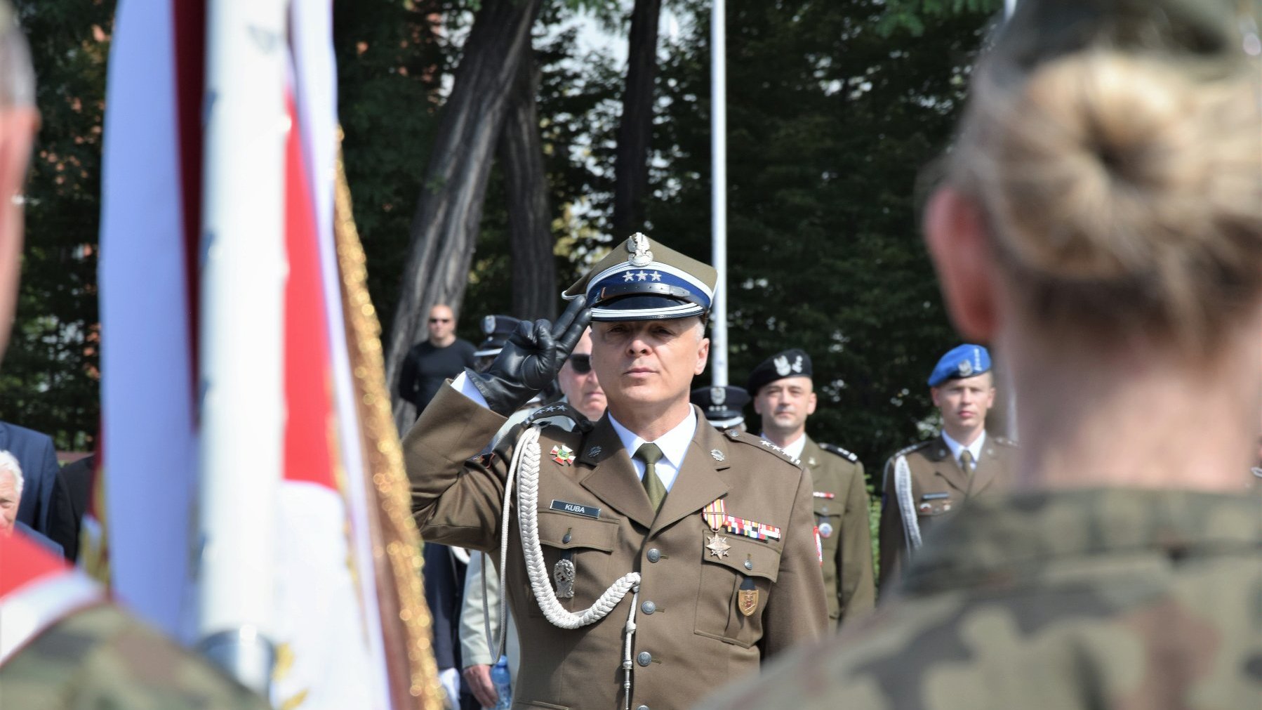 Galeria zdjęć przedstawia poznańskie obchody Święta Wojska Polskiego.