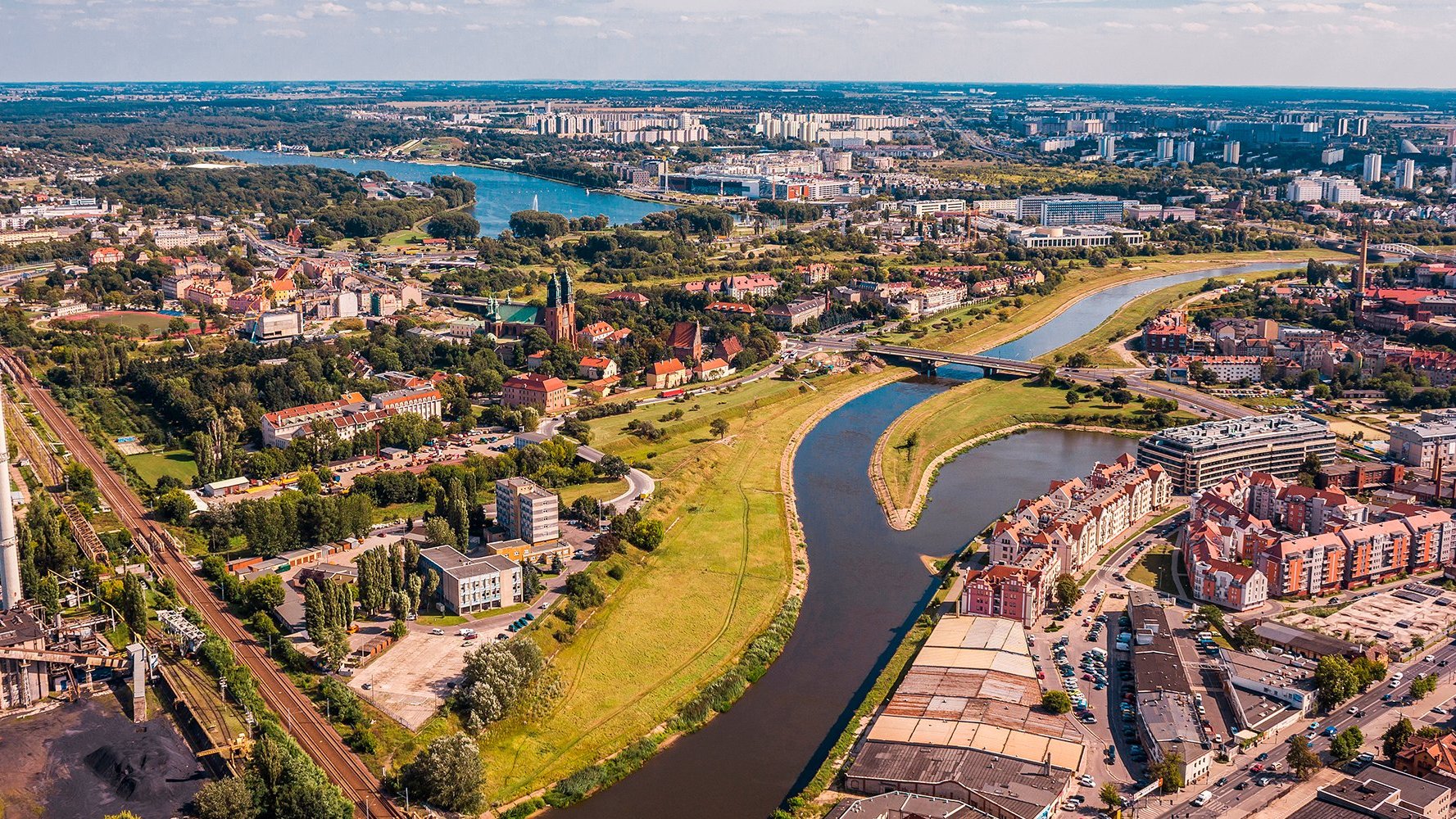 Na zdjęciu krajobraz na miasto Poznań