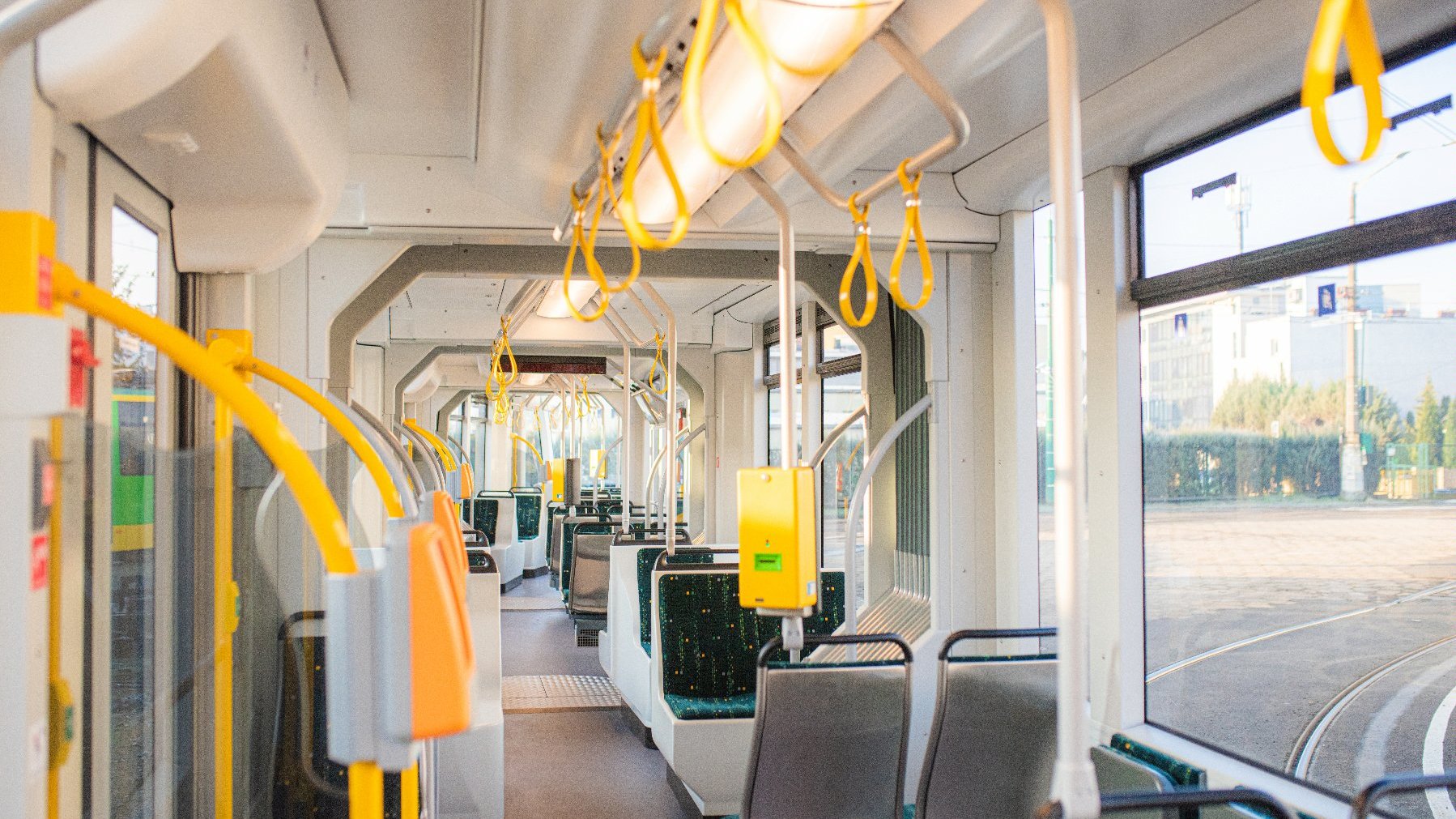 Galeria zdjęć odnowionego tramwaju Solaris Combino