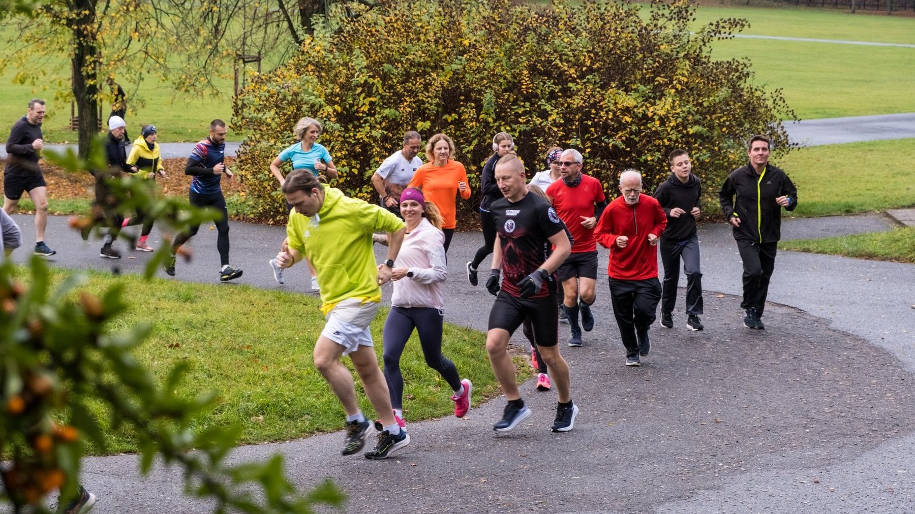 Zdjęcie z parkrunu odbywającego się na Cytadeli