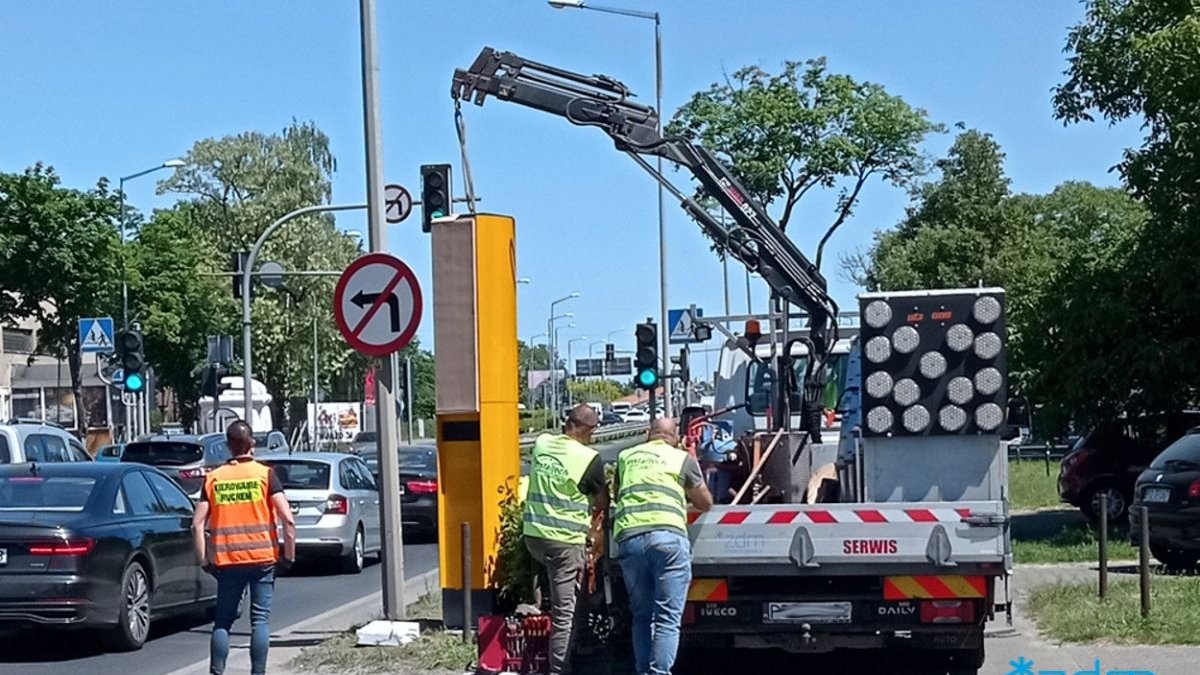 Montaż fotoradaru przy ul. Głogowskiej