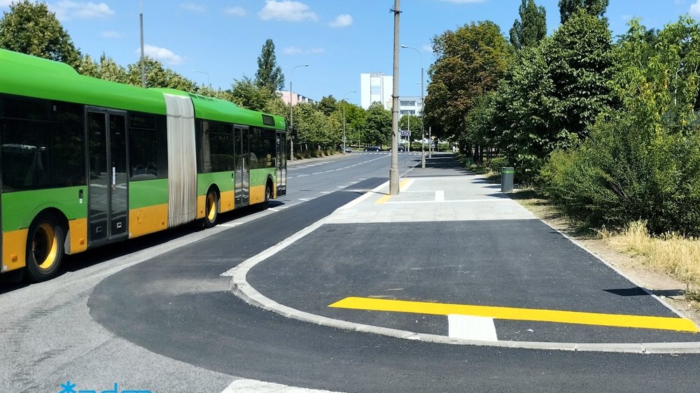 Nowe chodniki i przystanki przy ul. Orlej