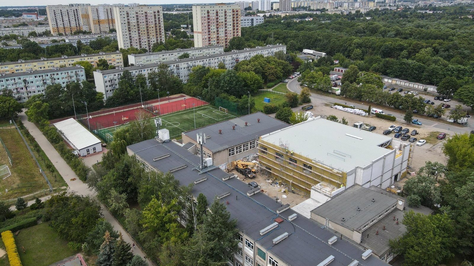 Galeria zdjęć z budowy hali sportowej przy szkole na Winogradach