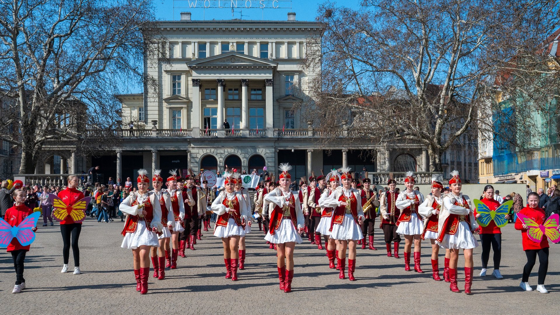 Na zdjęciu orkiestra na placu Wolności