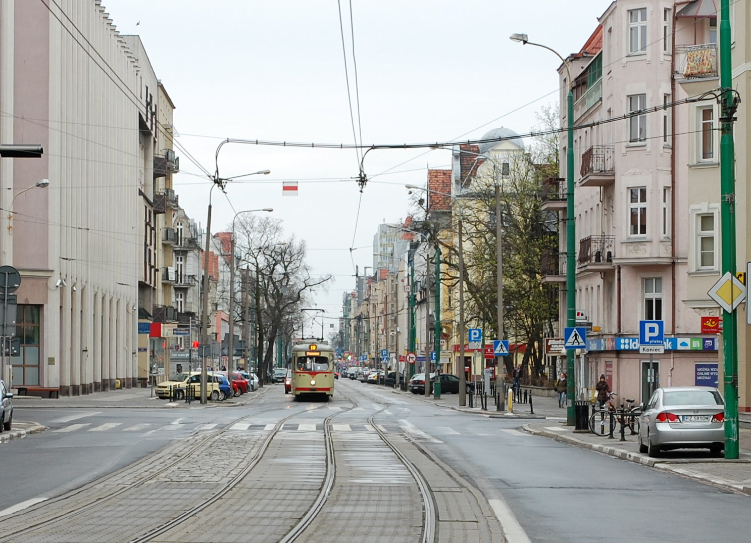 Tramwaj na ul. Dąbrowskiego - grafika artykułu