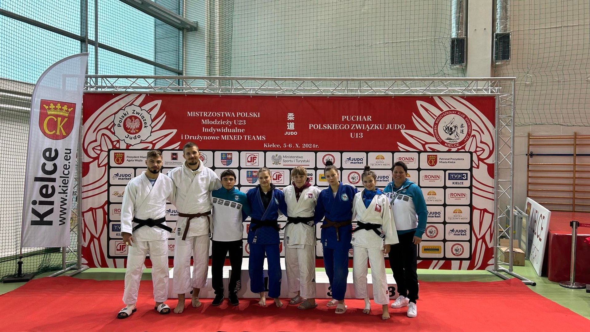 Zawodnicy Akademii Judo z medalami Młodzieżowych Mistrzostw Polski