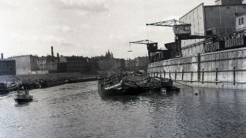 Port rzeczny na Warcie - lata 40-te XX w.